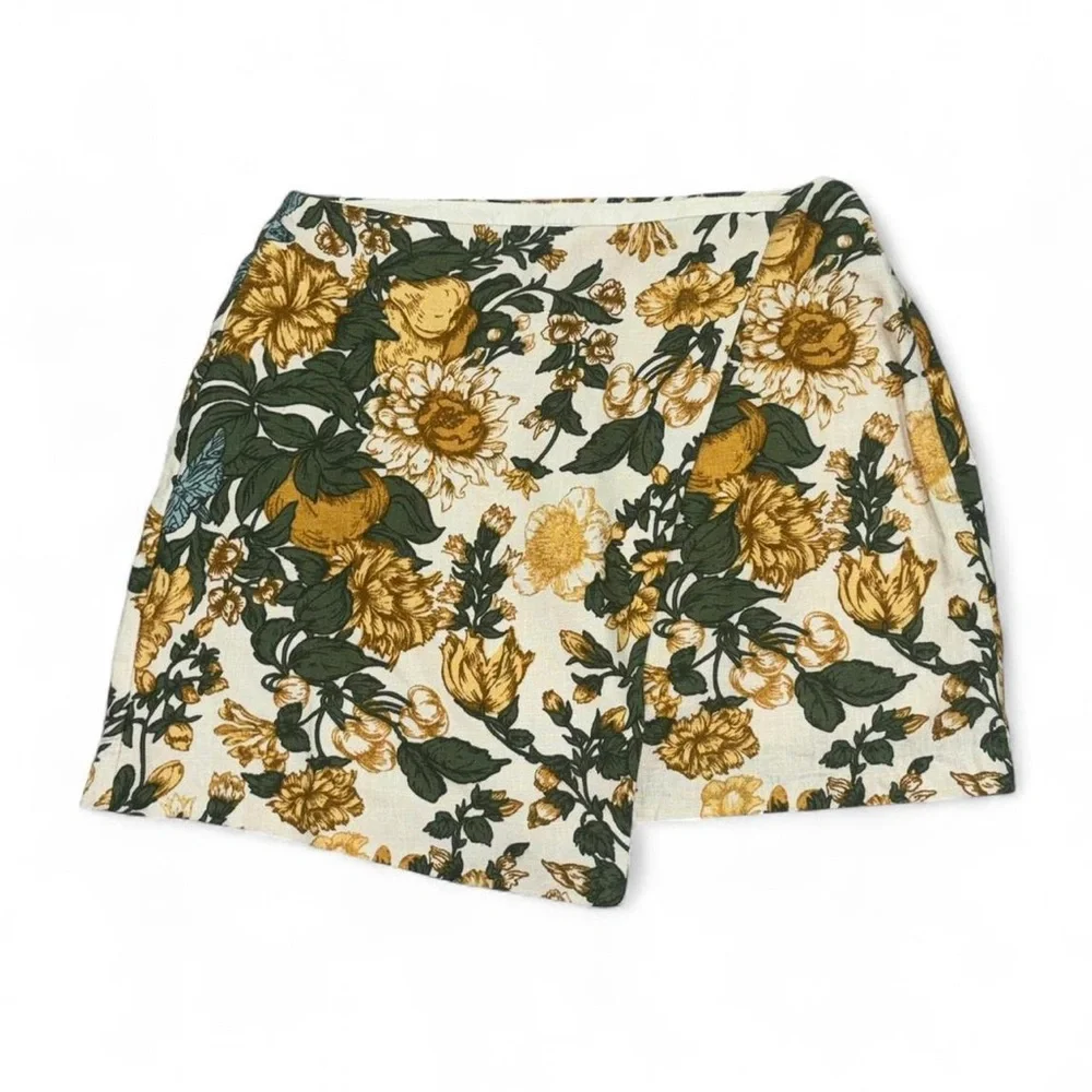 Abercrombie & Fitch Floral Skort Abercrombie & Fitch Floral Mini Skirt W Short - Picture 1 of 5